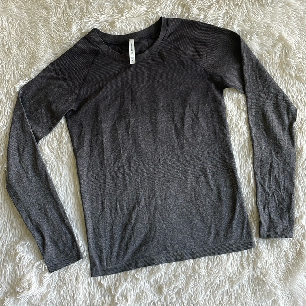 Athleta | Momentum Gradient Long Sleeve running workout shirt grey small